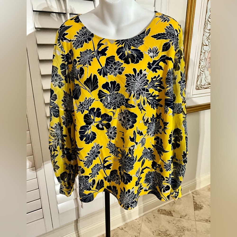 Lane Bryant “girls with curves” yellow and navy long sleeve blouse size 16